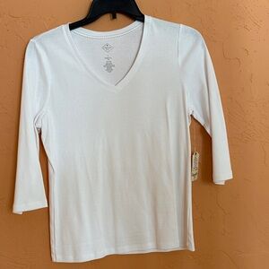 St John’s Bay White V-Neck Women's T size L NWT